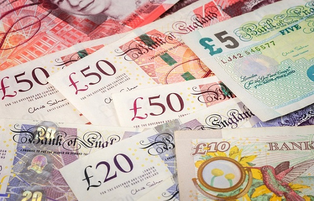 Online investment platform enters UK cash savings market