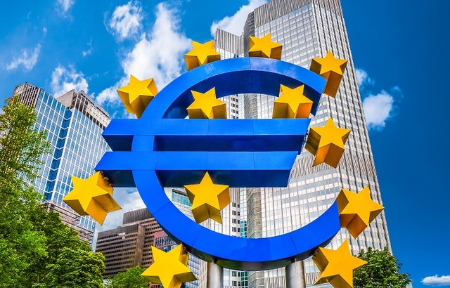 ECB to end quantitative easing