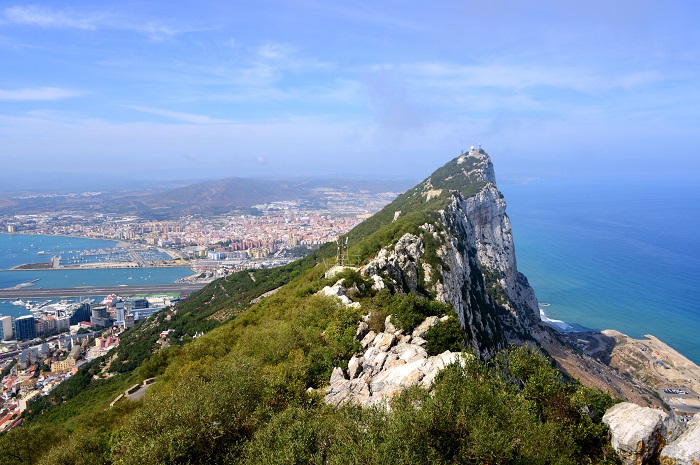Gibraltar talks edging toward October deal