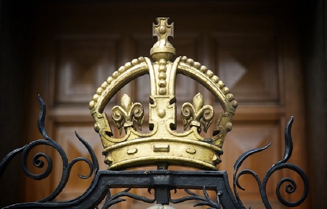 Crown dependencies split on Dutch public register plans