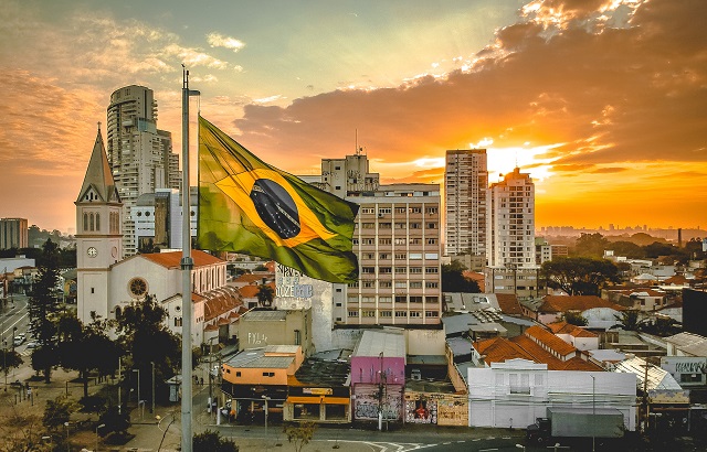 Julius Baer targets tech-savvy Brazilian investors