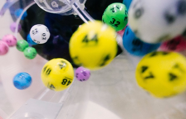 Only 9% of Brits would consult adviser if they won £3m jackpot