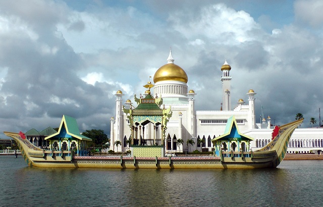 Singapore firm opens wealth arm in Brunei