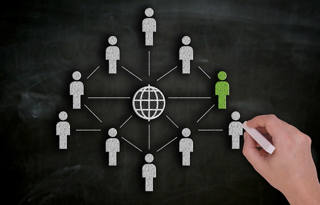 How can networks help advice firms?