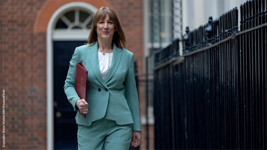 Industry welcomes chancellor’s ‘regulatory easing’ in Mansion House reforms